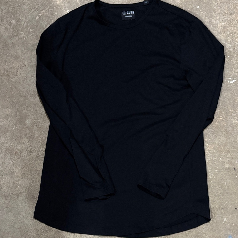 Cuts Men's Black Long Sleeve Shirt